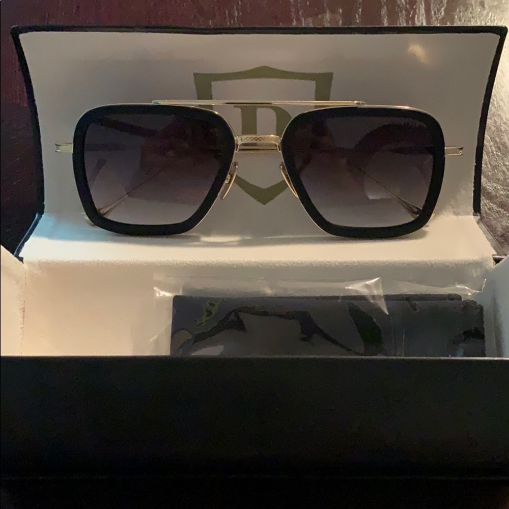 ❣️SOLD❣️ DITA Flight